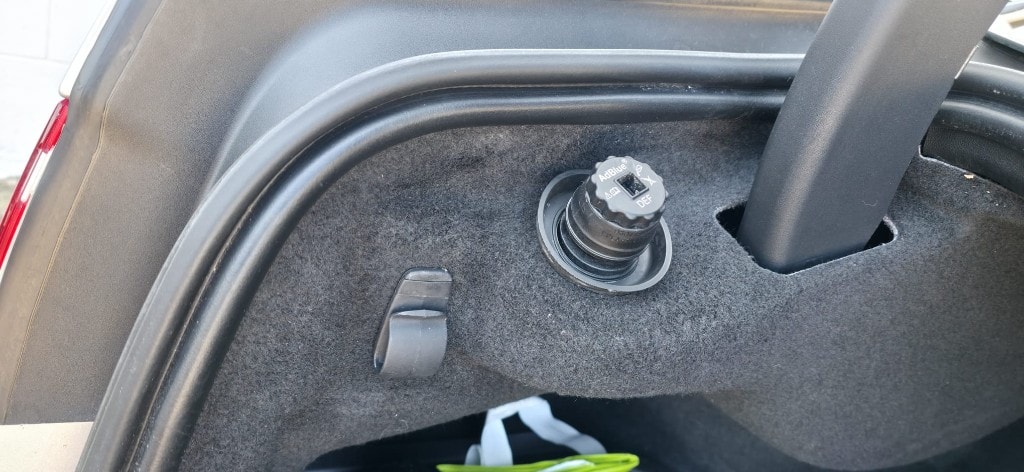 Cleaned boot spare-wheel well and carpet