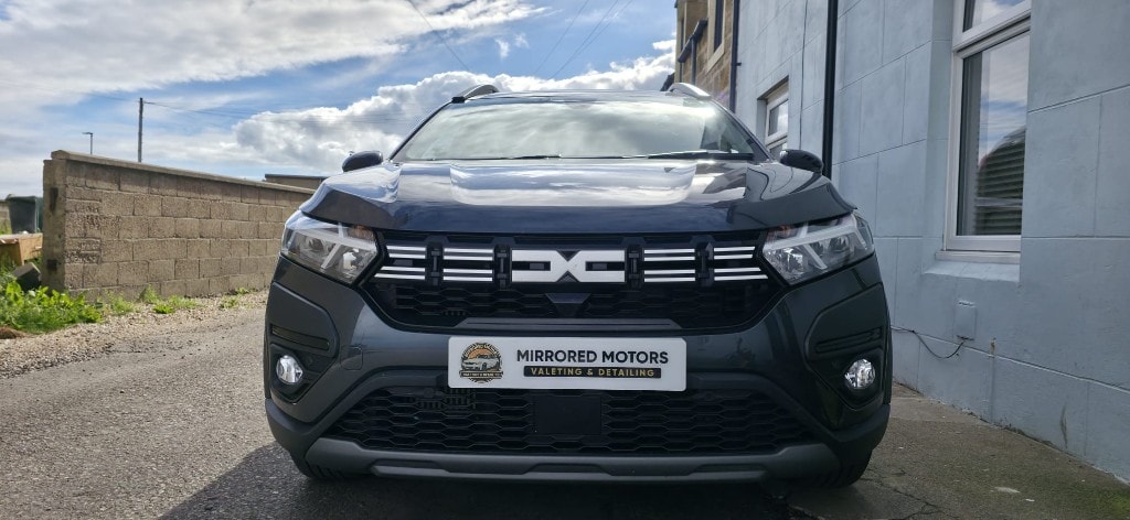 Spotless Dacia front end and grille after a full valet